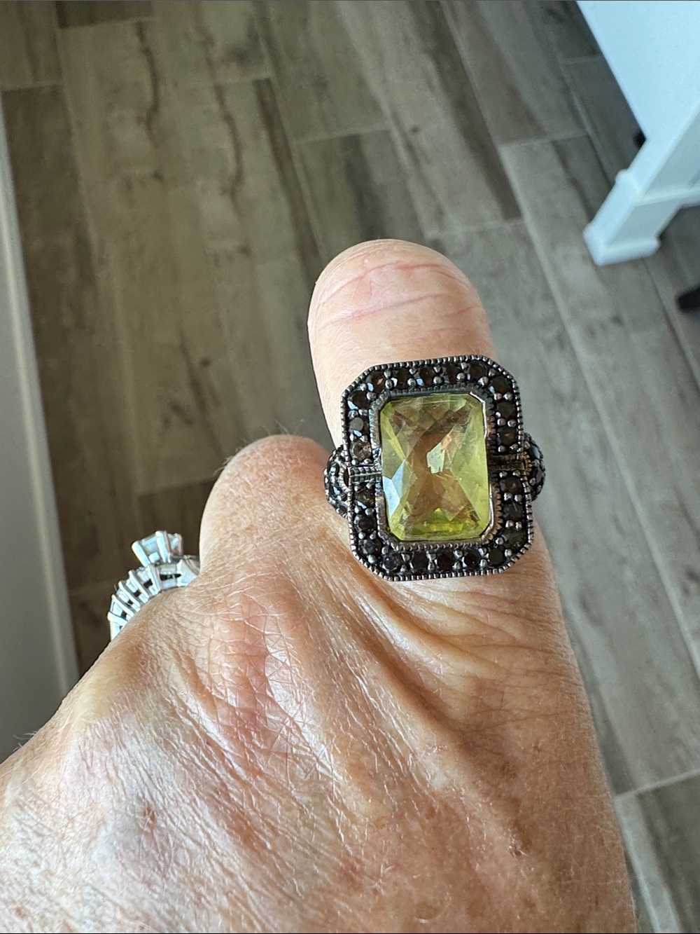 Sima K size 8 1/2 sterling silver 7 ct lemon and Smokey quartz ring